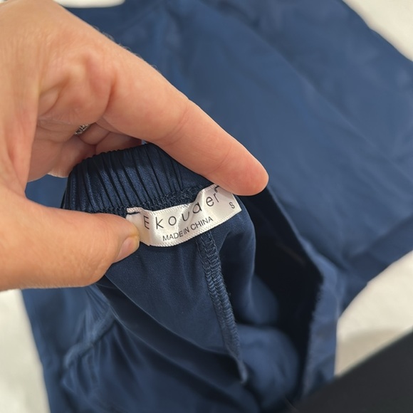 Ekouaer Silk Pajamas Satin Cami Pjs Set V Neck Camisole Shorts Set S Navy NEW - Picture 7 of 7